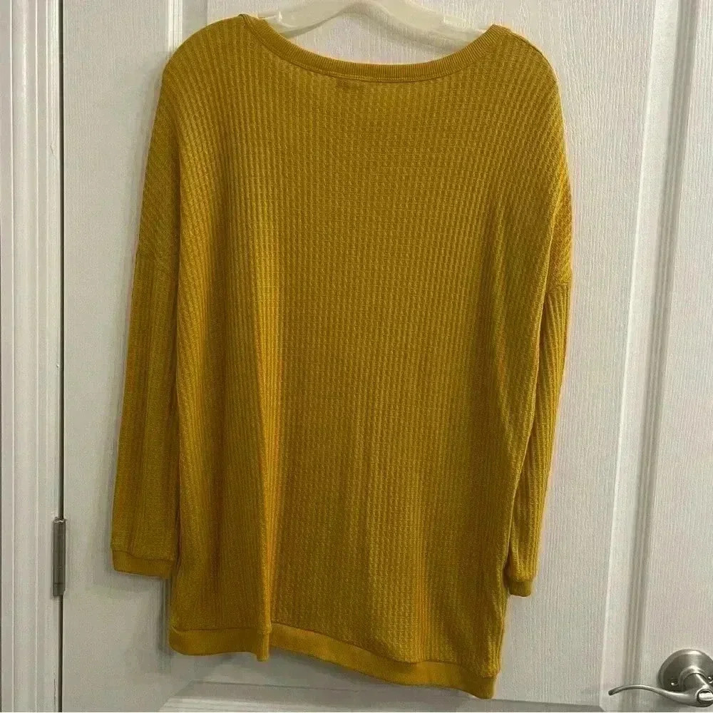 Knit Long Sleeve Top With Cut Out On Neckline/Chest Area - Picture 7 of 7